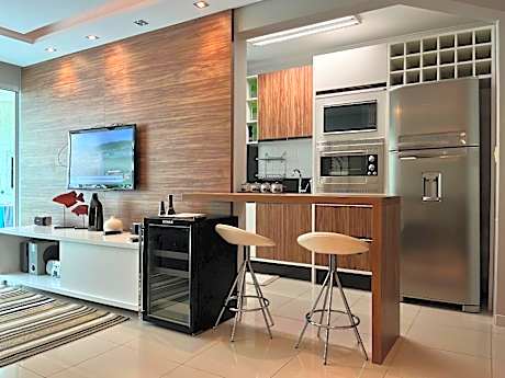 B931 Apto 3 quartos p/ 7 pessoas em Bombinhas SC