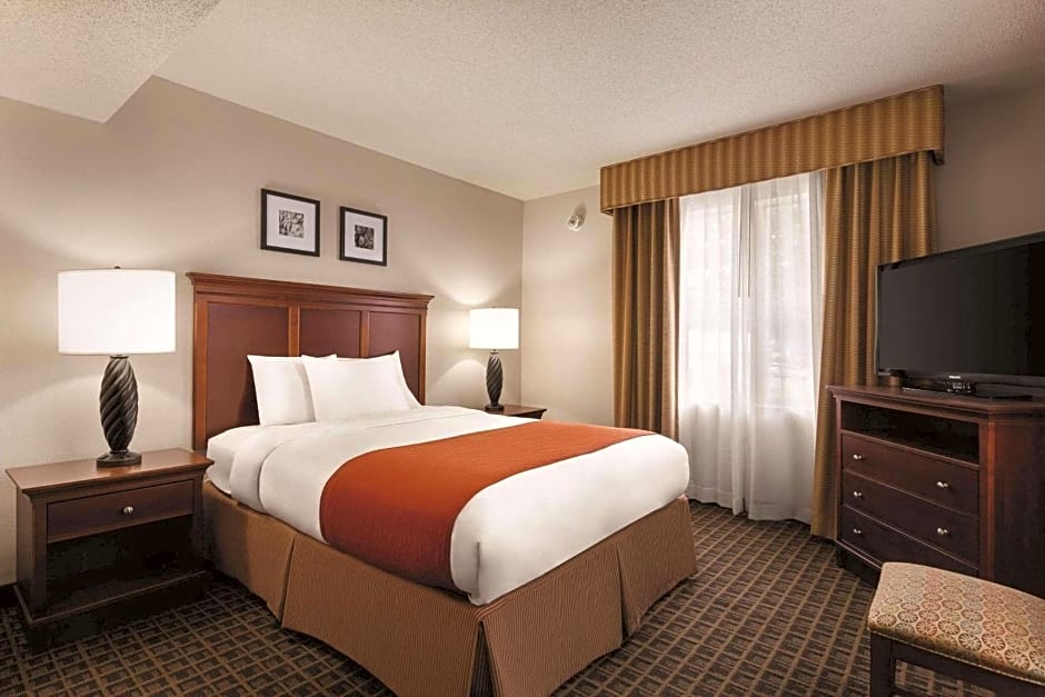 Country Inn & Suites by Radisson, Lawrenceville, GA