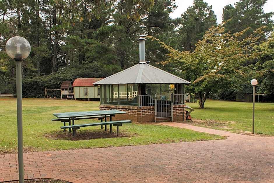 Federation Gardens & Possums Hideaway