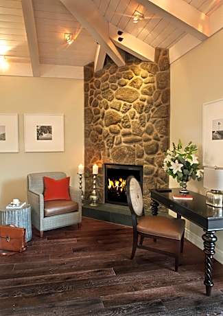 Newly Renovated - Standard King Room