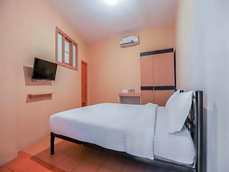 Kelapa Dua Guesthouse