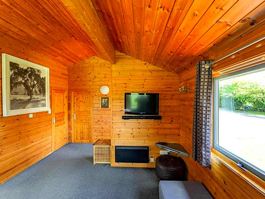 Avallon Lodges