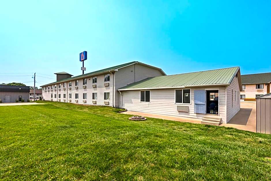 Motel 6 North Sioux City, SD I 29 North