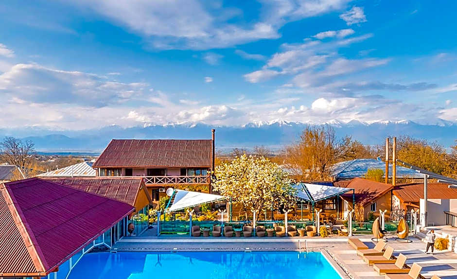 Savaneti Eco Hotel