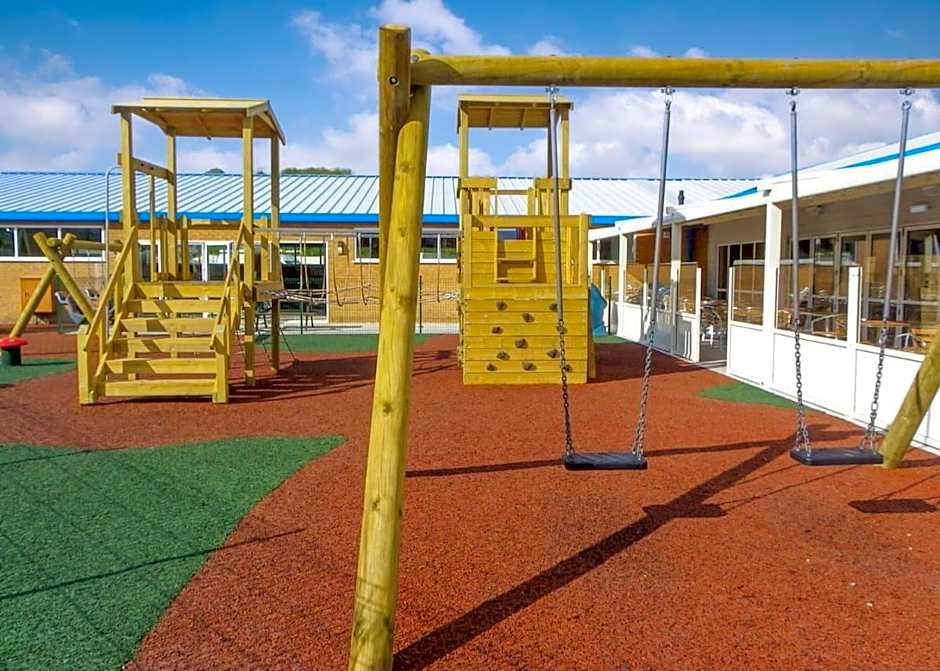 Riverside Holiday Village