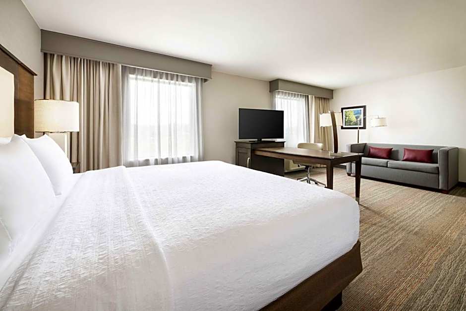 Hampton Inn By Hilton and Suites Napa