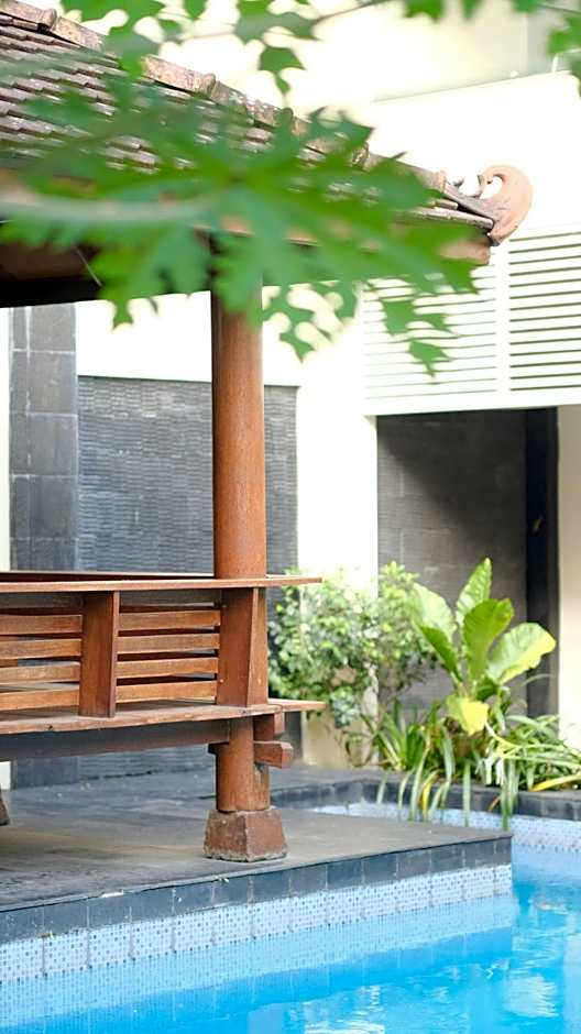 griya desa hotel & pool