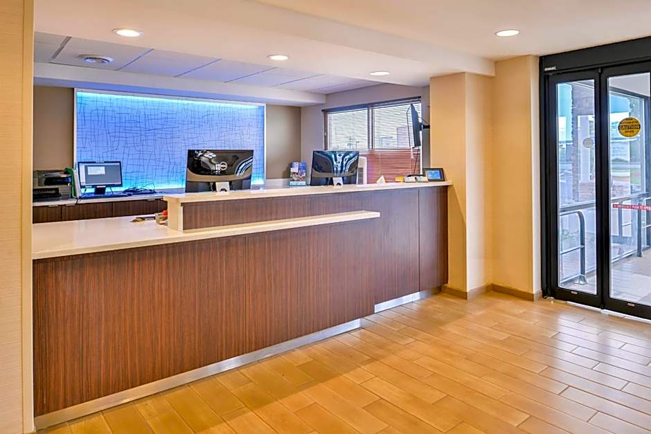 Fairfield Inn by Marriott Rochester Airport