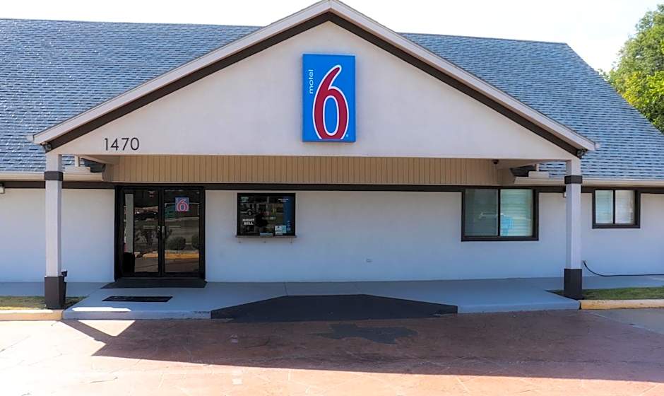 Motel 6-Alvin, TX