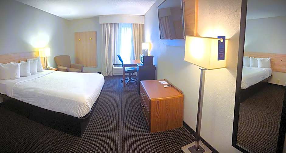 Days Inn by Wyndham Fargo/West Acres