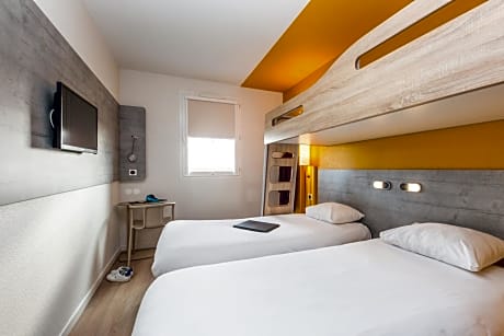 Triple Room With Twin Beds