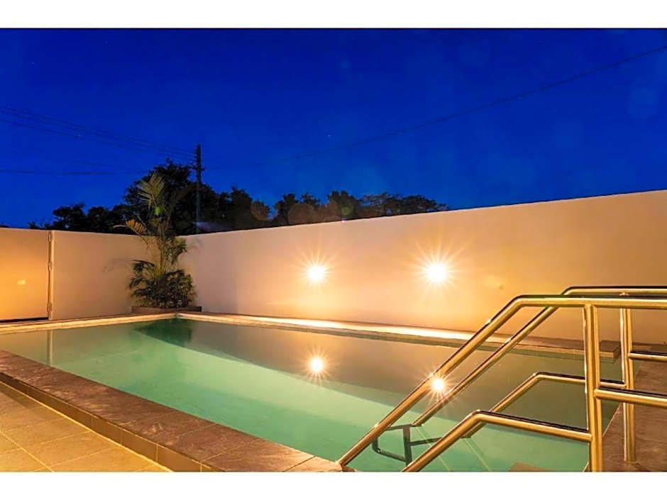 Churaumi Village Pool And Terrace – Motobu, CA