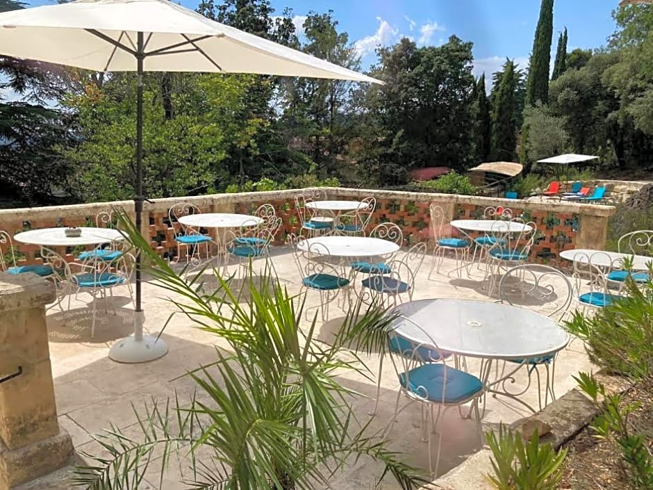 Les Horizons - SPA-JACUZZI - MASSAGE- SAUNA - 4 SAISONS - Piscine chauffée Toute l'année - 800m centre ville Nyons