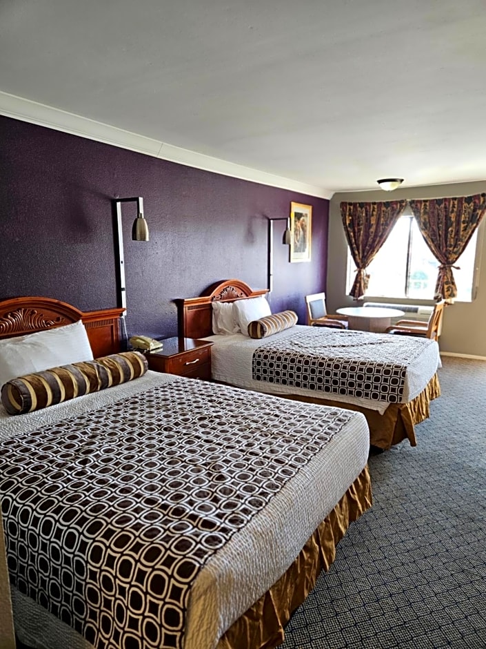 Fullerton Inn