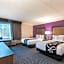La Quinta Inn & Suites by Wyndham Atlanta Alpharetta