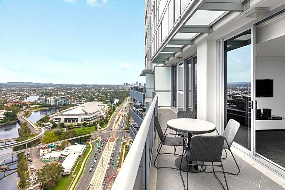 Meriton Suites Broadbeach