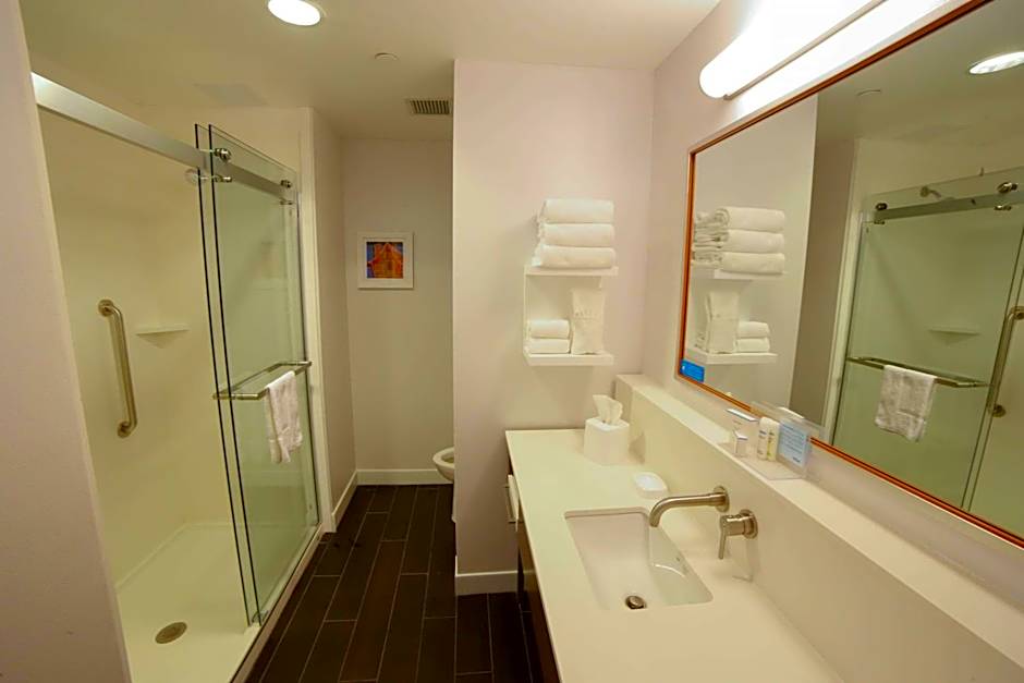 Hampton Inn By Hilton & Suites Forest City