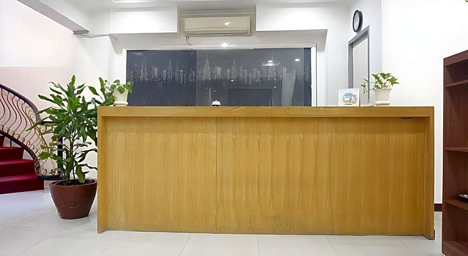 Hotel O Townhouse Oak Grand Orienchi