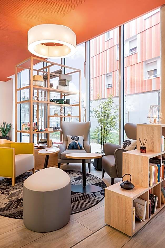 Aparthotel Adagio Access Paris Massy Gare