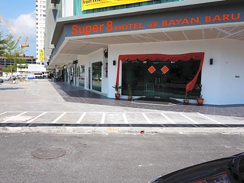 Super 8 Hotel @ Bayan Baru