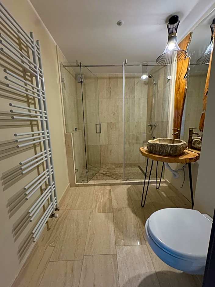 The One Apartments