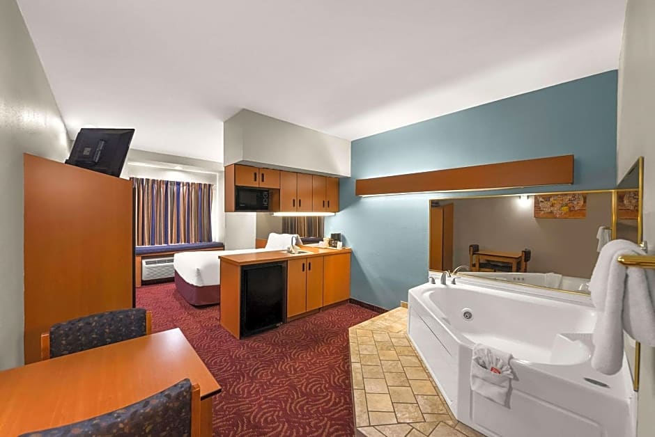 Econo Lodge Inn & Suites Mesquite - Dallas East