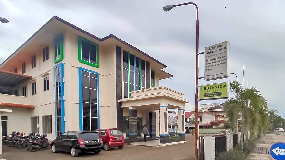 Urbanview Hotel Syariah Dapen Pontianak by RedDoorz