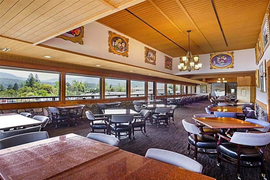 Best Western Plus Yosemite Gateway Inn