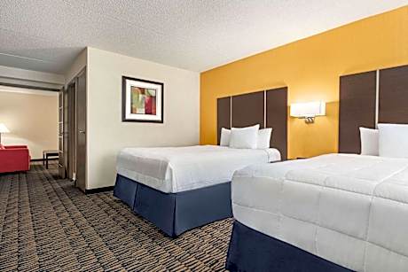 Queen Room with Two Queen Beds - Disability Access