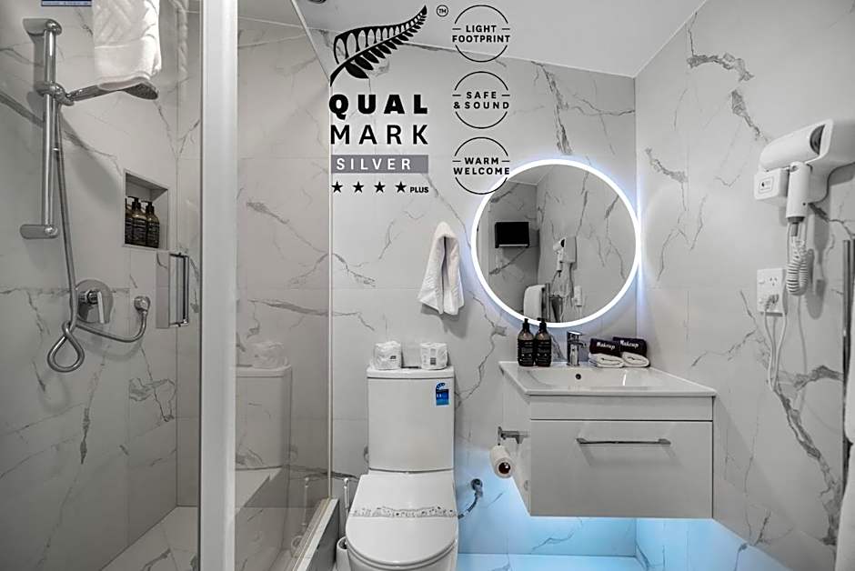 Colonial Village Motel