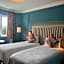 Waterloo Town House & Suites