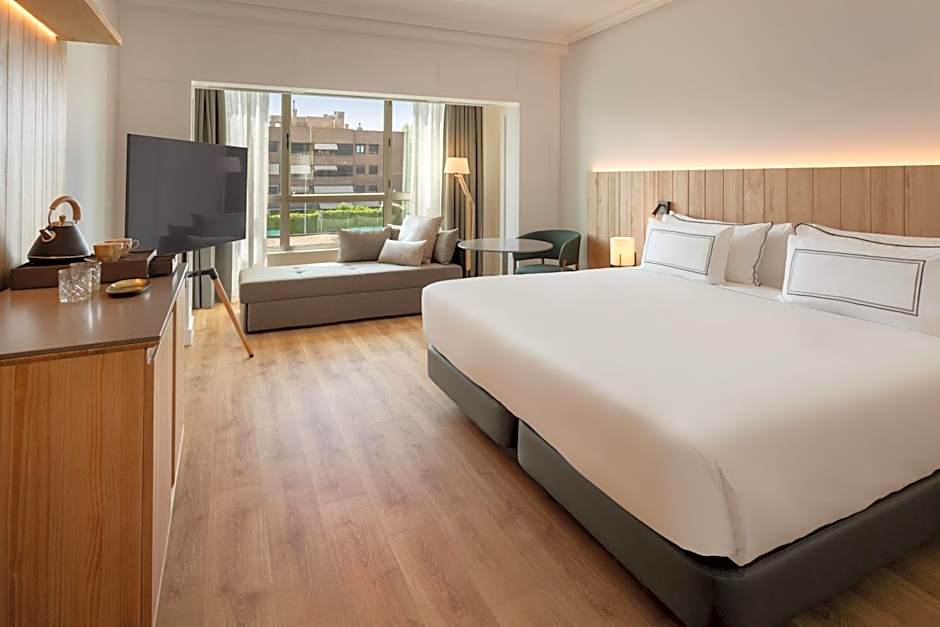 Melia Madrid Barajas