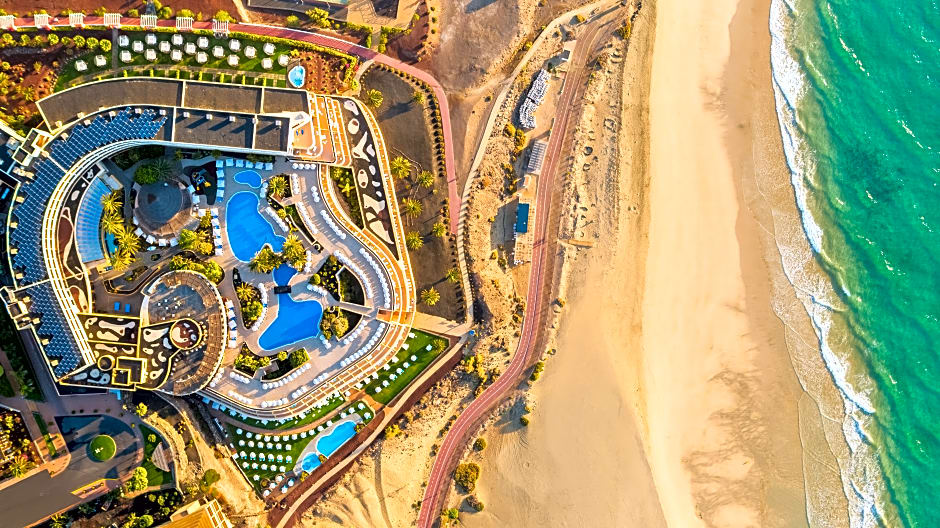 Iberostar Waves Playa Gaviotas All Inclusive