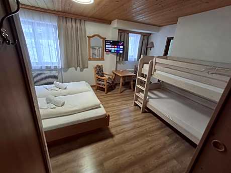 Family Room with Mountain View