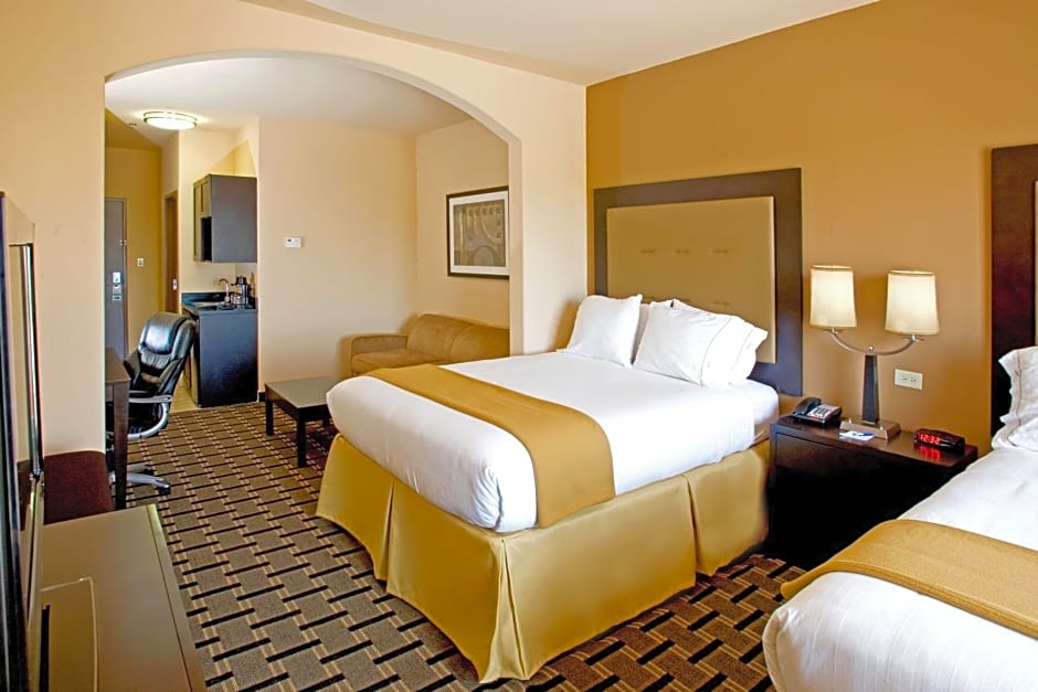Holiday Inn Express and Suites Beeville By IHG