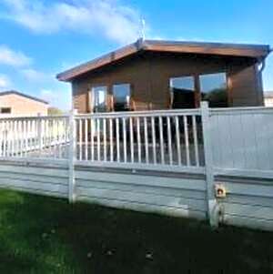 Springwell Lodge With Hot Tub