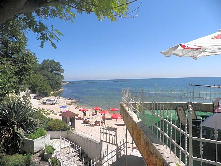 Hotel Oasis - Beach Access