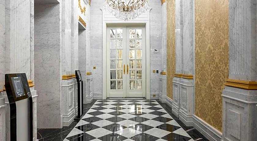 The Bentley Luxury Hotel and Suites