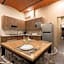 205 Zocalo Cathedral 2bdrmB 2Bath fits 10 AC Apt