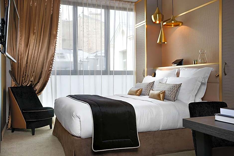 Niepce Paris, Curio Collection By Hilton