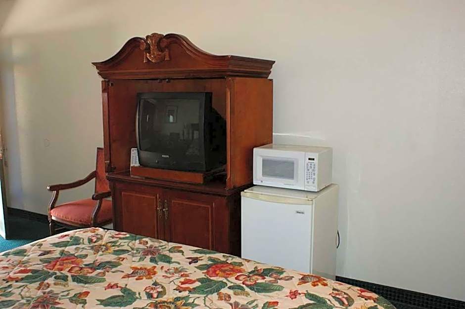 Photo 1 of 4 of 1 King Bed