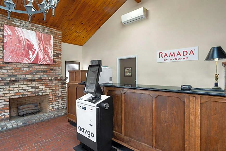 Ramada Bayside Inn & Suites Eureka