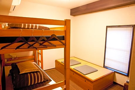 Twin Room with Private Bathroom
