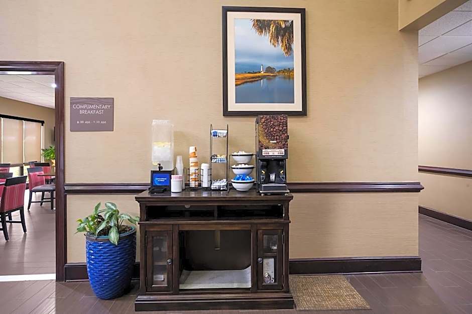 Comfort Inn and Suites 