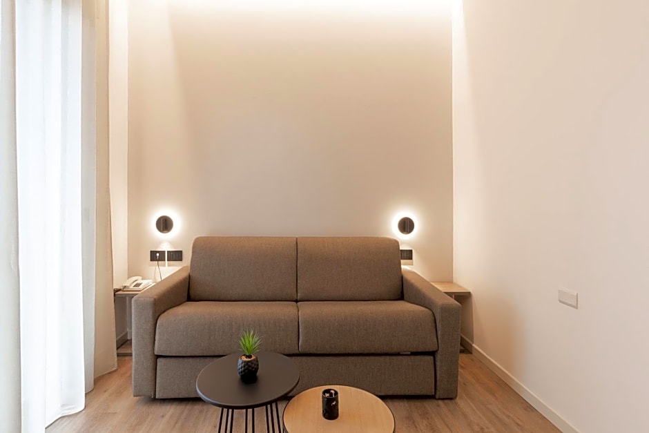Renzo Hotel