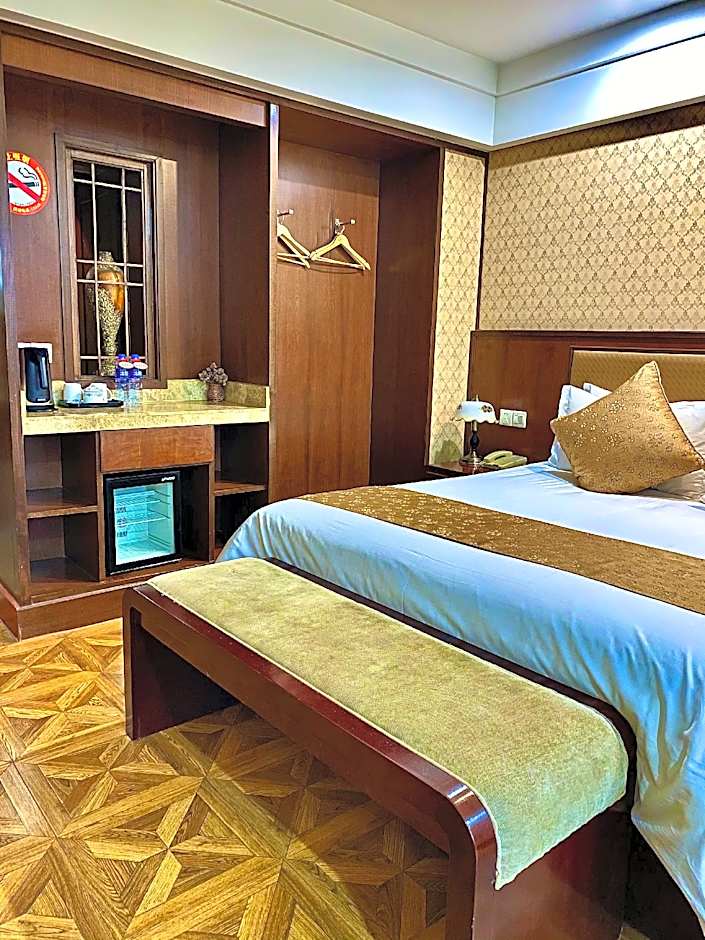 Linjiang International Cruise Hotel (Shanghai Youyi Road)