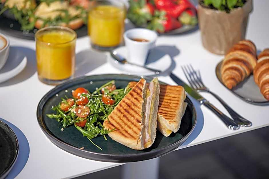 Apvalaus Stalo Klubas Gastro & SPA Hotel