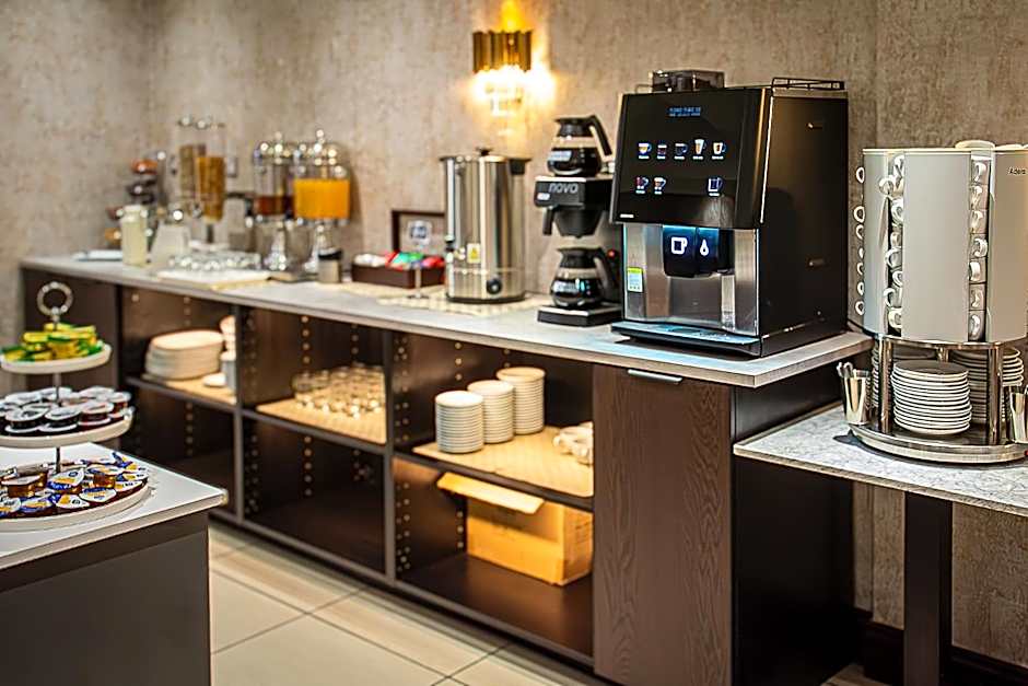 Hyde Park International