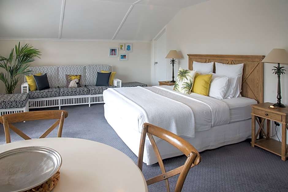 Plantation House At Whitecliffs