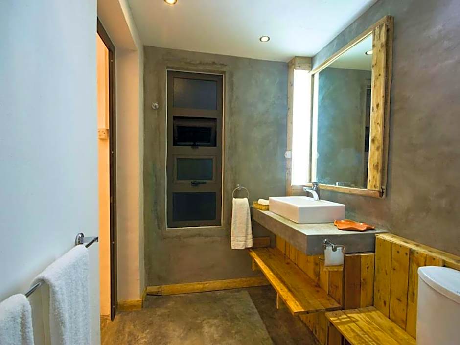 Villa Alizée Boutique Hotel - Idéal Couples & Pros - Rooftop - Parking privé